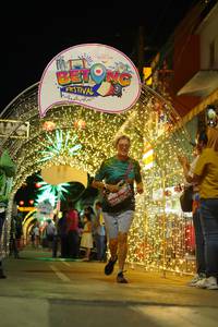 BIB: 
                            <button type="button" onclick="openModal(21832277)" class="btn btn-primary btn-sm float-right btn-popup" data-toggle="modal" data-target=".modal-high-quality">
                        <i class="fas fa-shopping-cart"></i> Add to Cart
                    </button>
                                            <button type="button" onclick="isThisMe(21832277, true)" class="btn btn-success btn-sm float-right btn-popup btn-isme hidden" data-toggle="tooltip" data-placement="bottom" title="นี่คือรูปของคุณใช่ไหม คลิกที่นี่เพื่อเอาเข้าอัลบั้ม">
                        <i class="fas fa-plus"></i> Add to album
                    </button>
                    <button type="button" onclick="isThisMe(21832277, false)" class="btn btn-warning btn-sm float-right btn-popup btn-isnotme hidden">
                        <i class="fas fa-ban"></i> Remove from album
                    </button>